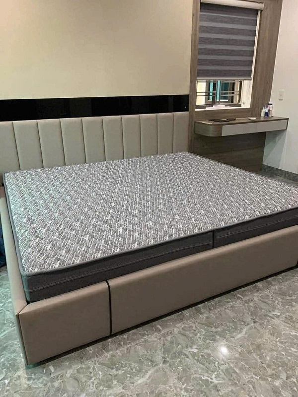 Đệm b&ocirc;ng &eacute;p ELAN vỏ chần m&agrave;u x&aacute;m
